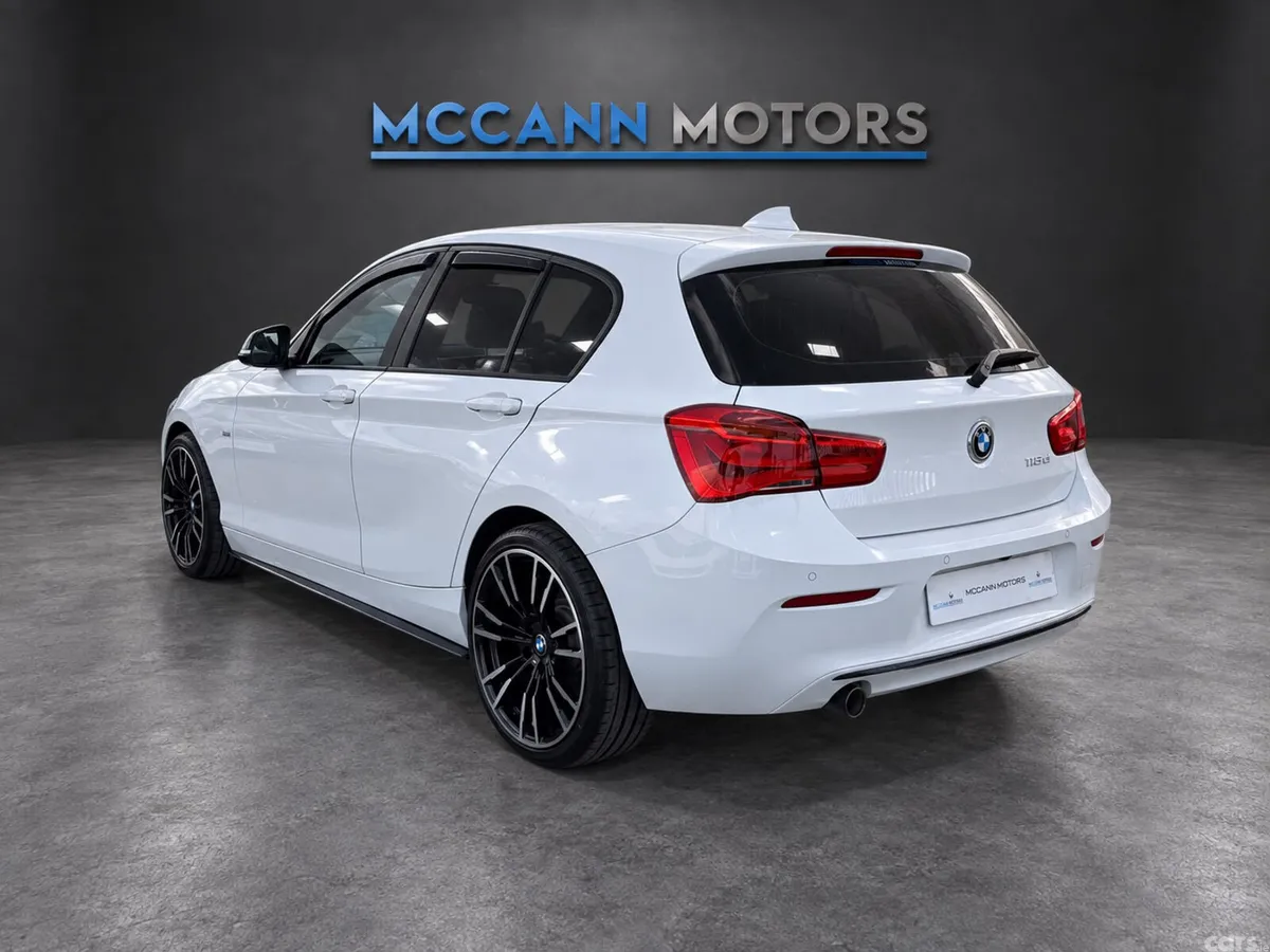 BMW 1-Series Hatchback, Diesel, 2017, White