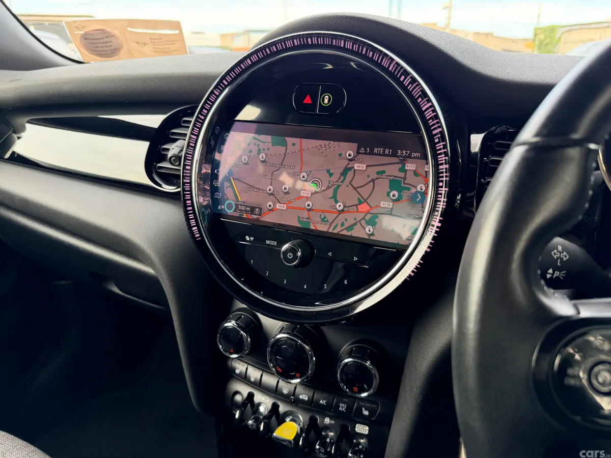 Mini Cooper Hatchback, Electric, 2022, Green