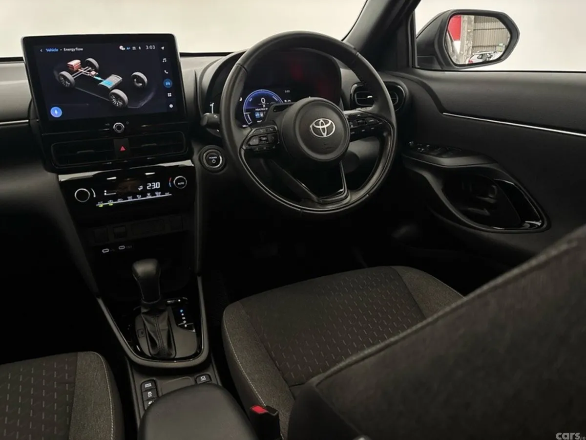 Toyota Yaris Cross Hatchback, Petrol Hybrid, 2026, Grey