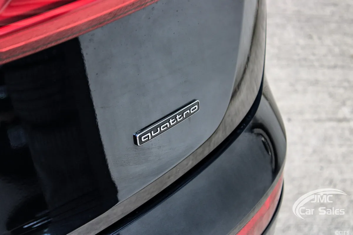 Audi Q5 SUV, Diesel, 2019, Blue