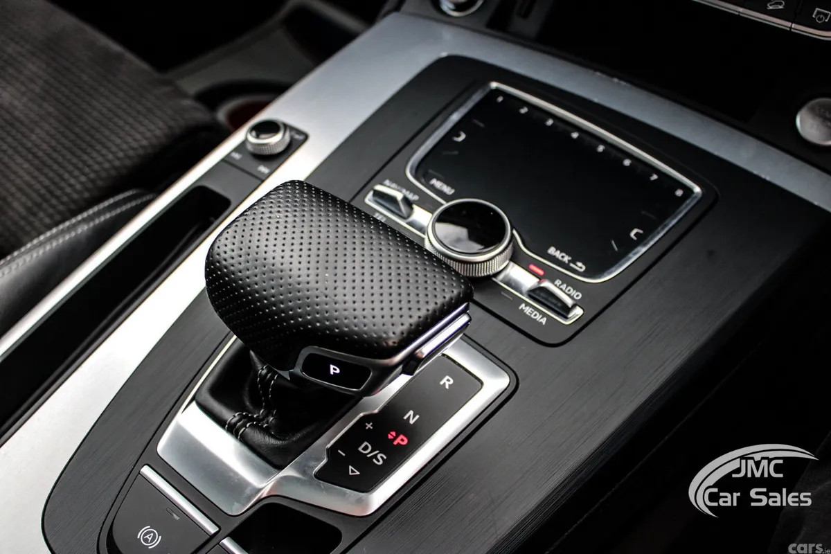 Audi Q5 SUV, Diesel, 2019, Blue