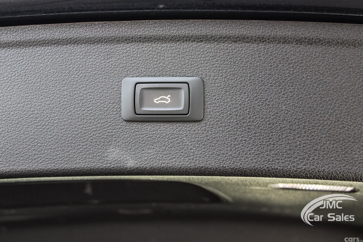 Audi Q5 SUV, Diesel, 2019, Blue