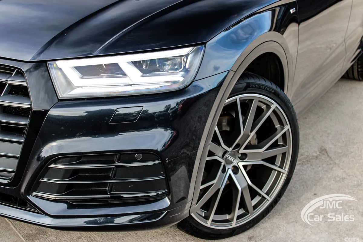 Audi Q5 SUV, Diesel, 2019, Blue