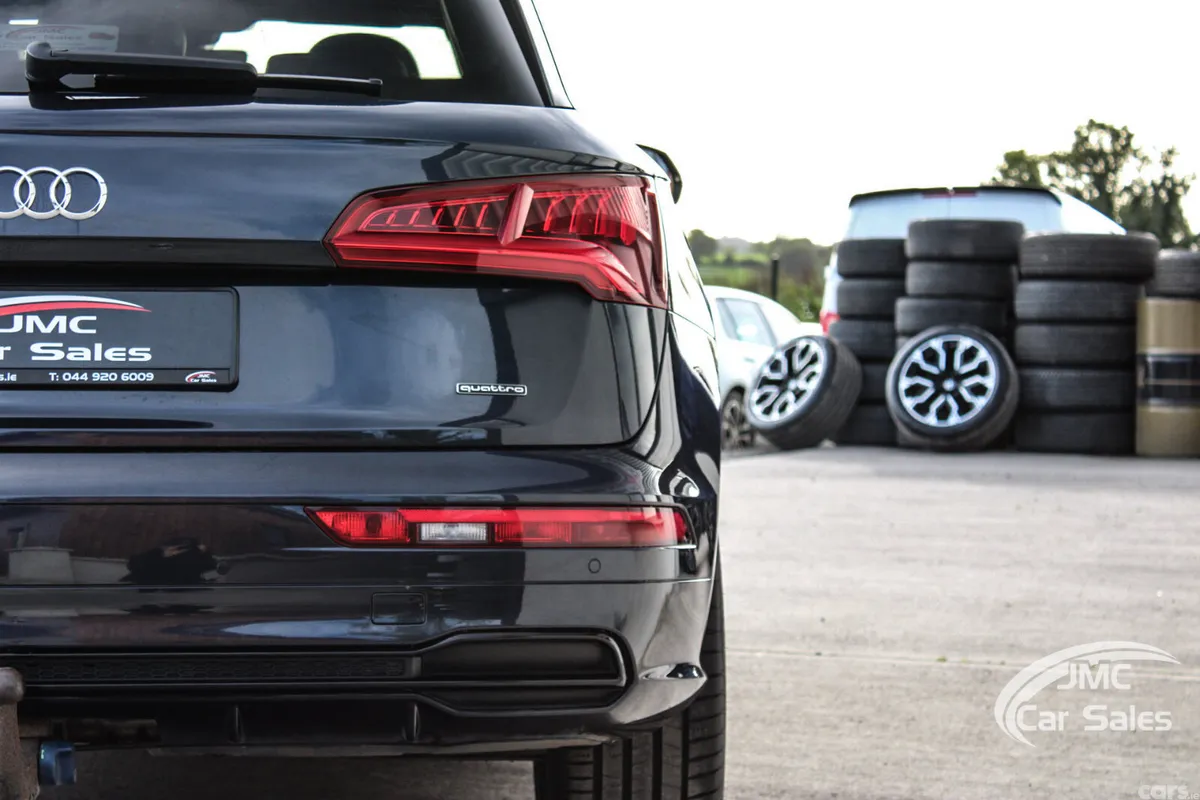 Audi Q5 SUV, Diesel, 2019, Blue