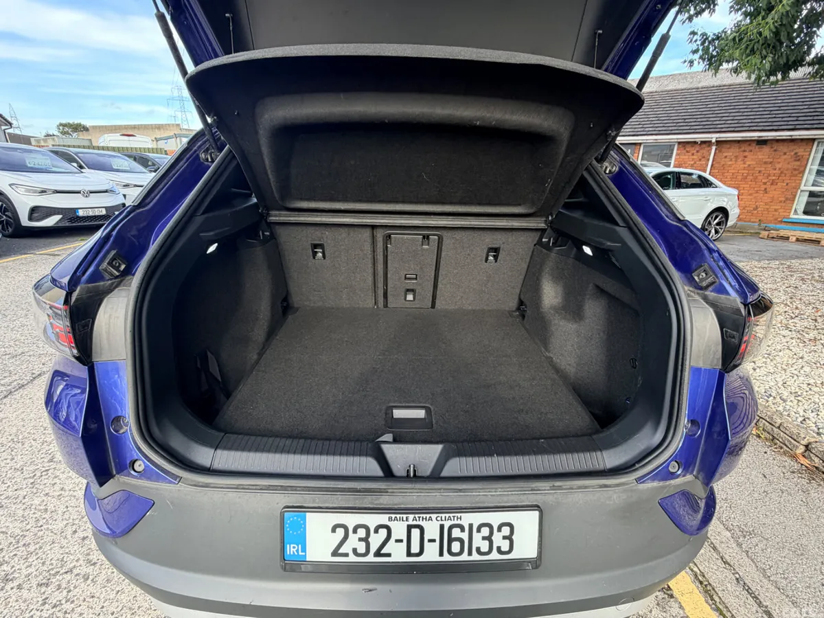 Volkswagen ID.4 Estate, Electric, 2023, Blue
