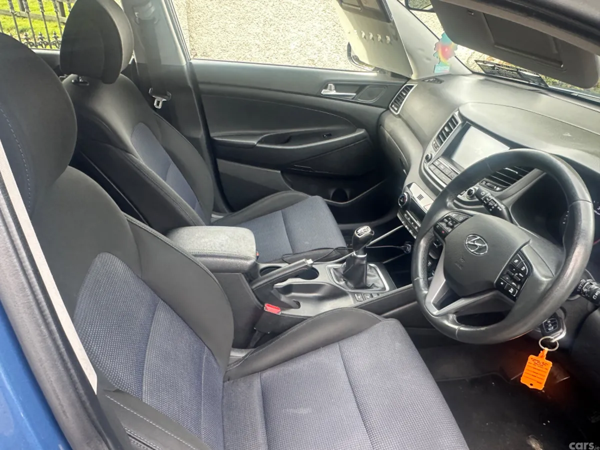 Hyundai Tucson SUV, Diesel, 2016, Blue