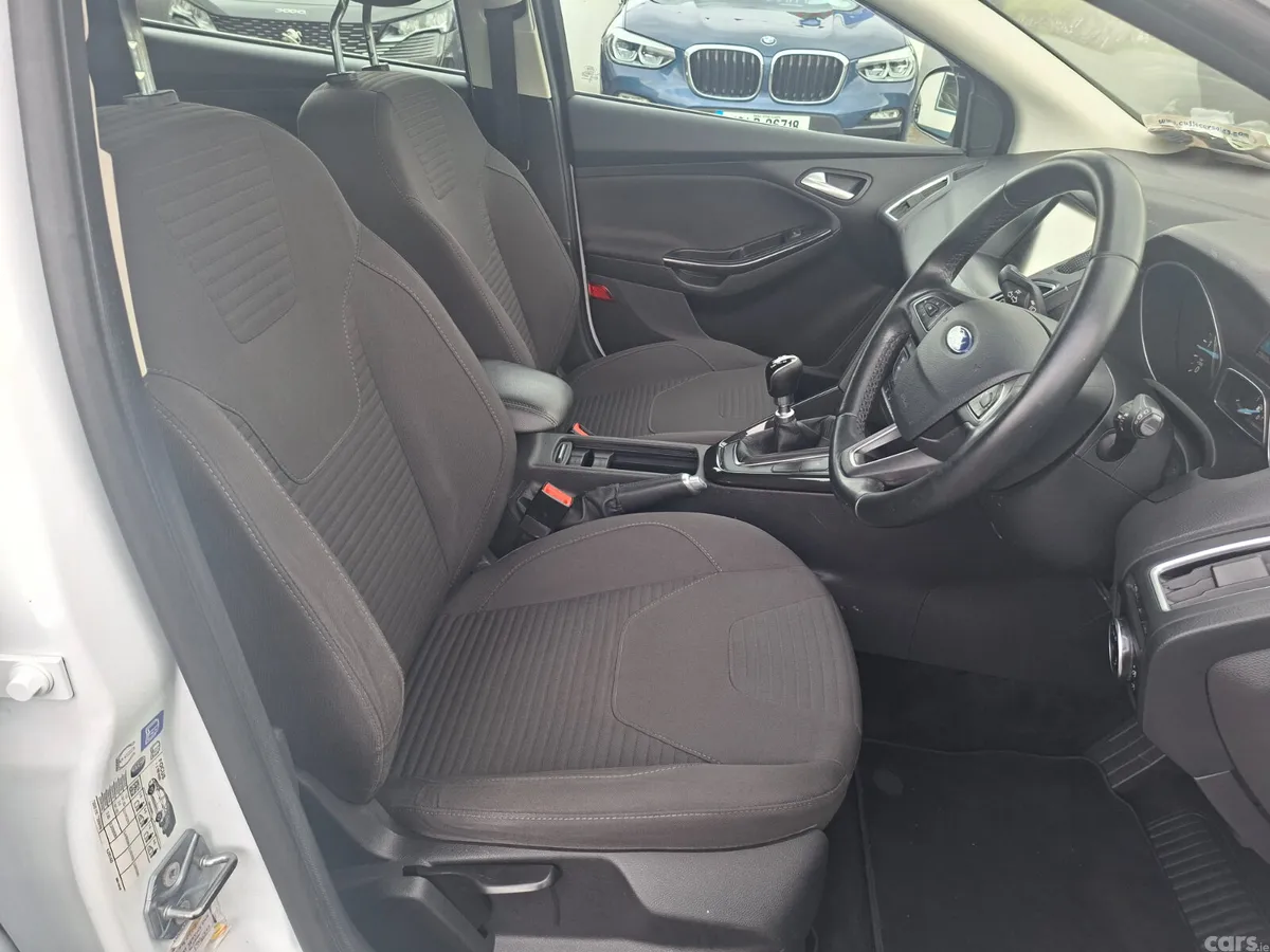 Ford Focus Hatchback, Diesel, 2016, White