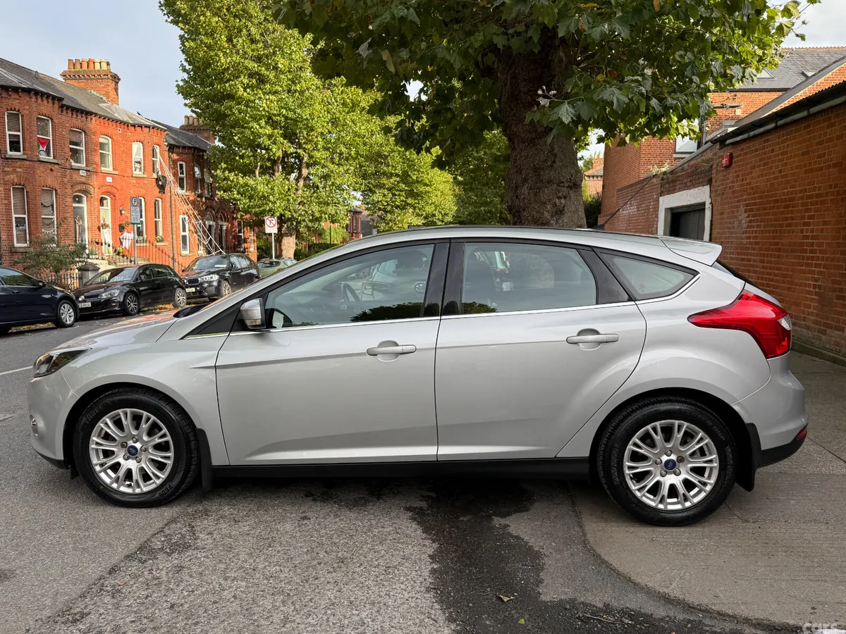 Ford Focus Hatchback, Diesel, 2013, Silver