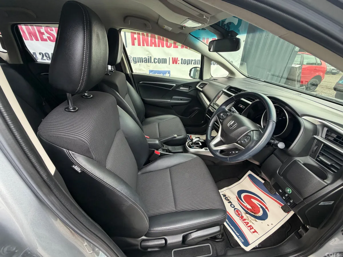 Honda Fit Hatchback, Petrol Hybrid, 2019, Grey