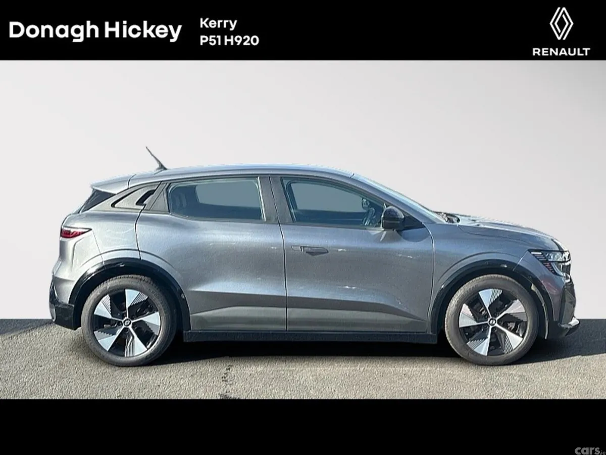 Renault Megane Hatchback, Electric, 2023, Grey