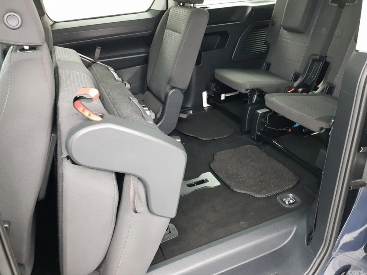 Ford Tourneo MPV, Petrol Plug-in Hybrid, 2025, Blue
