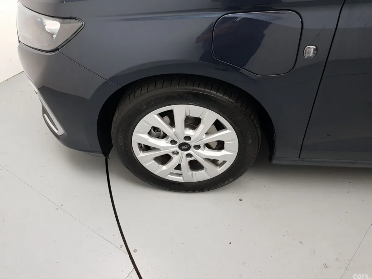 Ford Tourneo MPV, Petrol Plug-in Hybrid, 2025, Blue