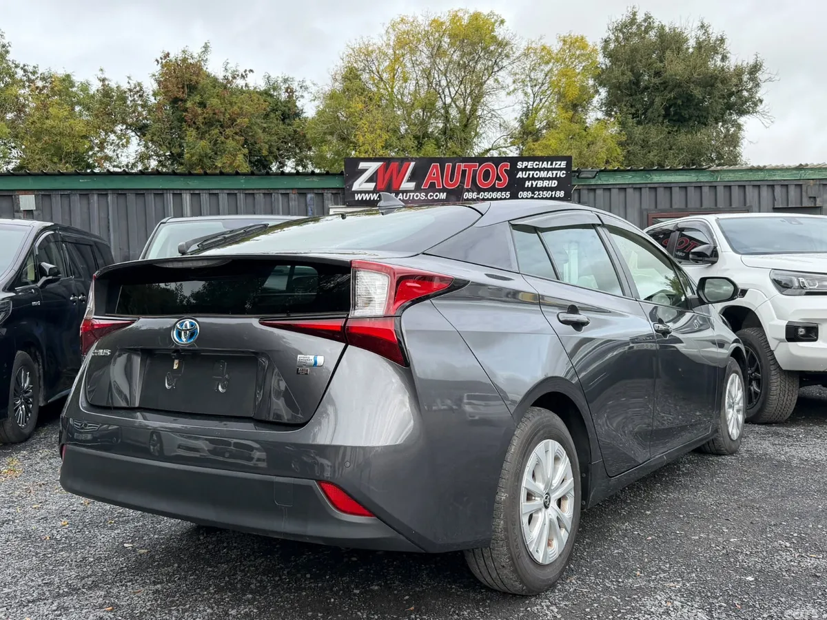 Toyota Prius Hatchback, Petrol Hybrid, 2020, Grey