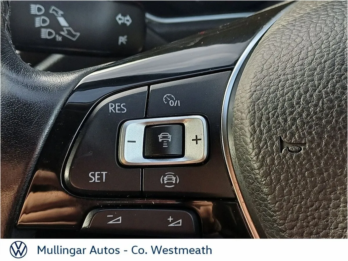 Volkswagen T-Roc SUV, Diesel, 2019, Blue