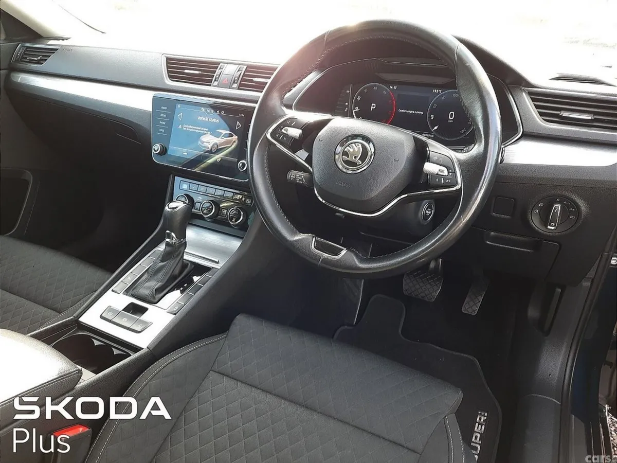Skoda Superb Saloon, Diesel, 2023, Blue