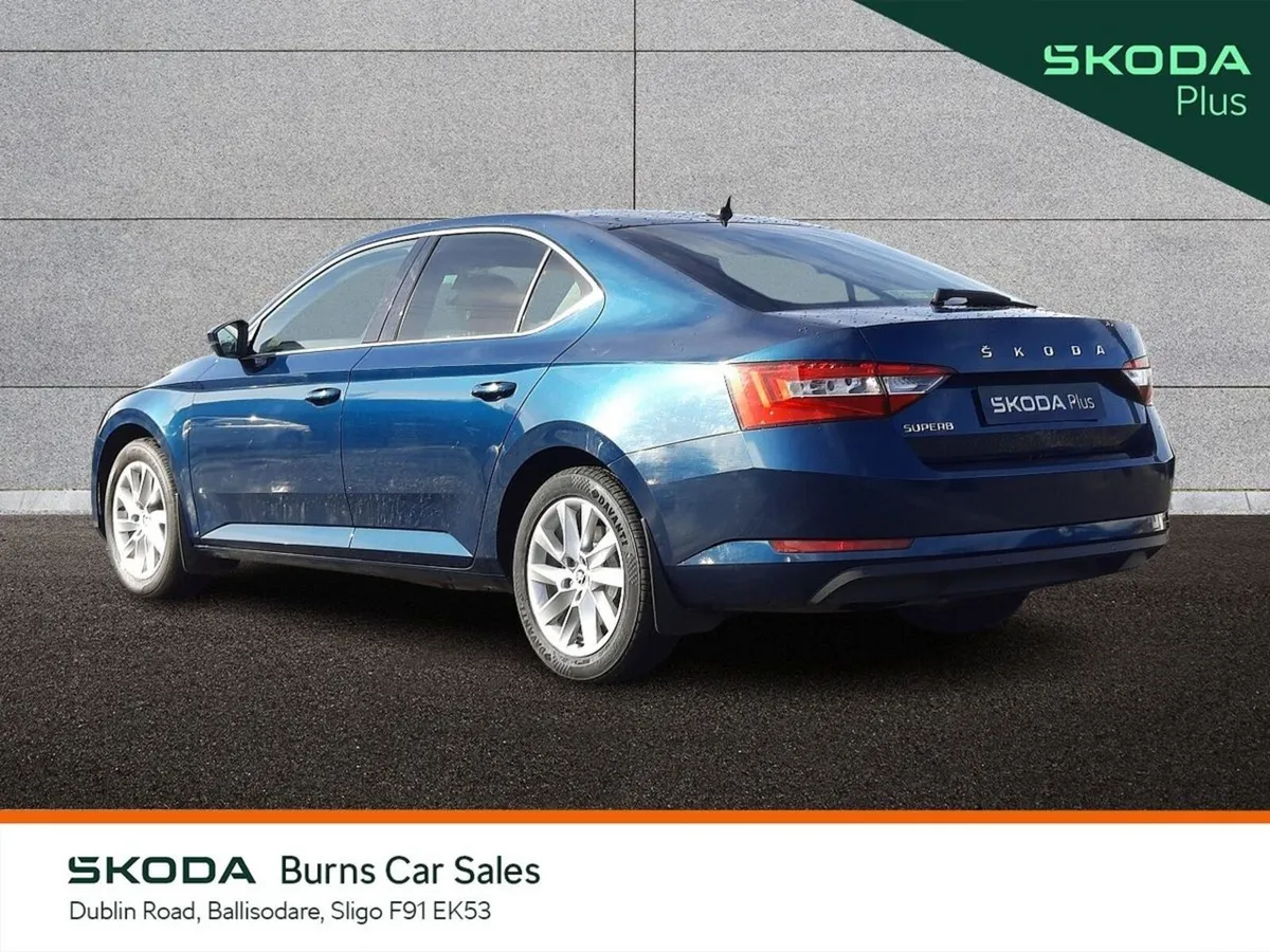 Skoda Superb Saloon, Diesel, 2023, Blue