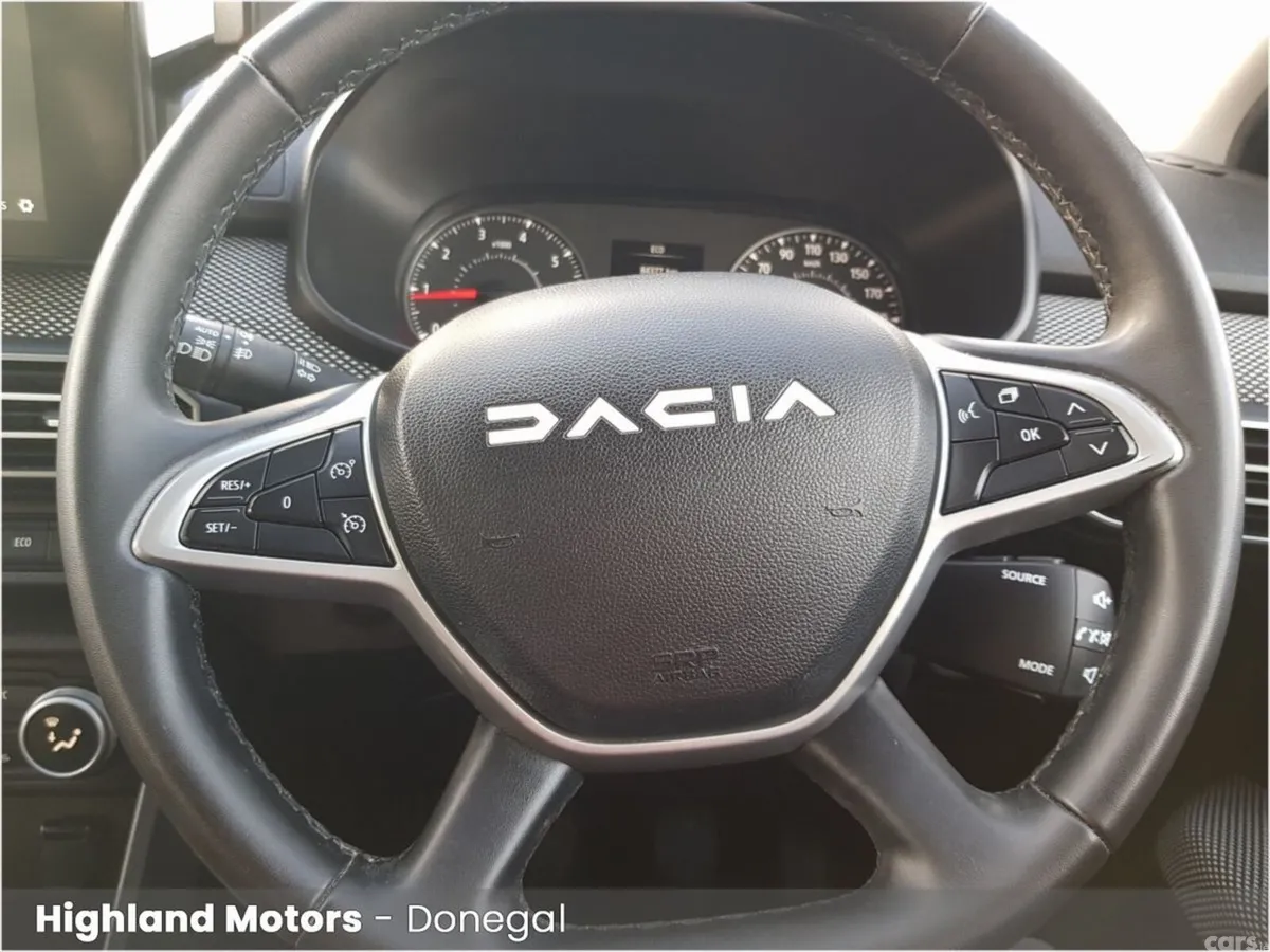 Dacia Jogger MPV, Petrol, 2023, Grey