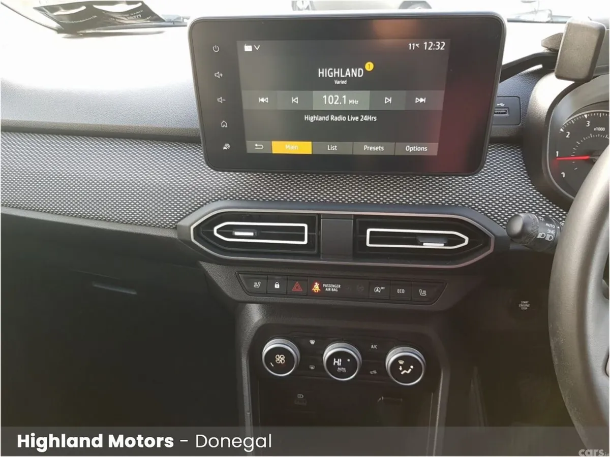 Dacia Jogger MPV, Petrol, 2023, Grey