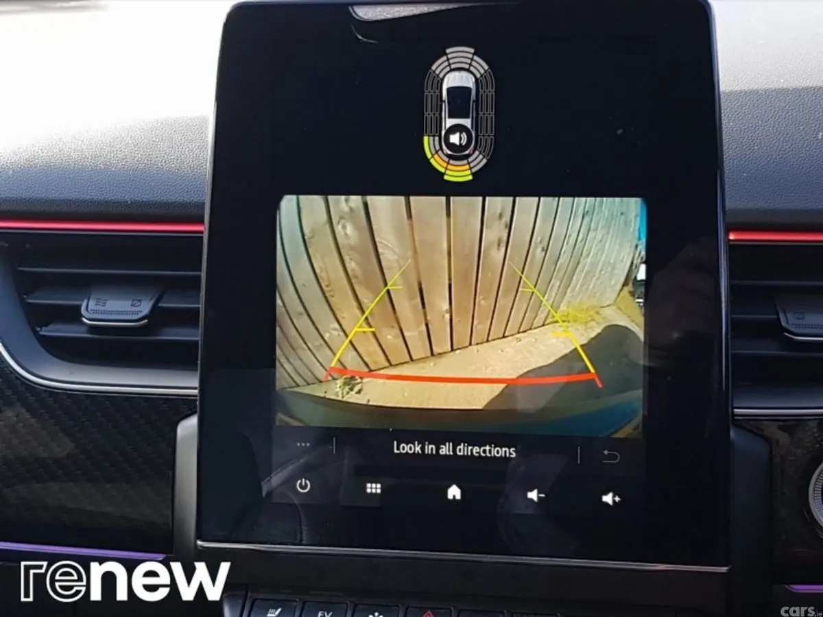 Renault Arkana Hatchback, Petrol, 2022, Red