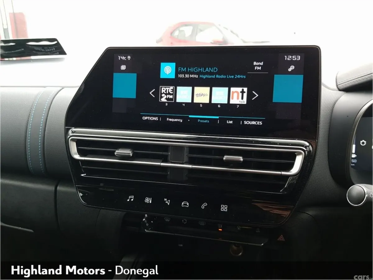 Citroen C5 Aircross MPV, Petrol Hybrid, 2024, White