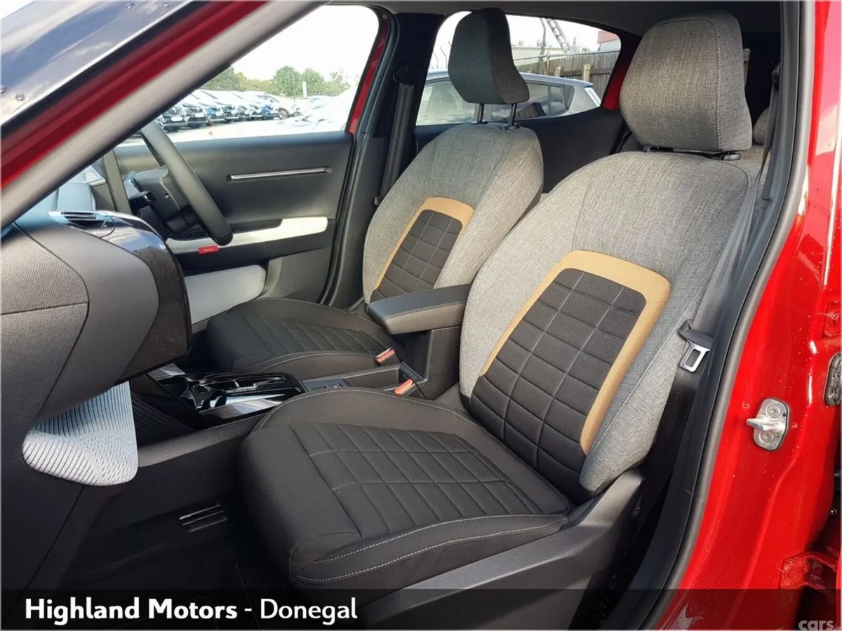 Citroen C3 Aircross MPV, Petrol Hybrid, 2026, Red