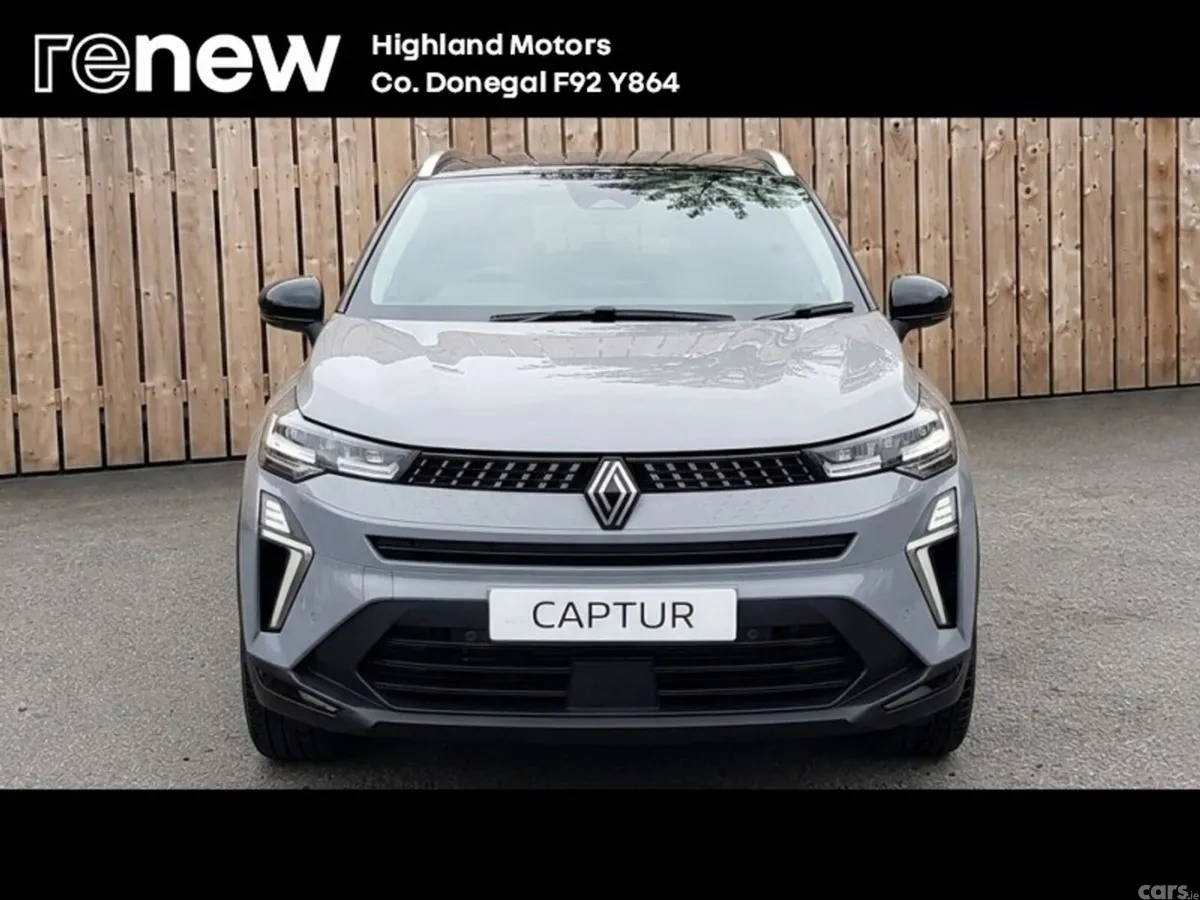 Renault Captur Hatchback, Petrol, 2026, Grey