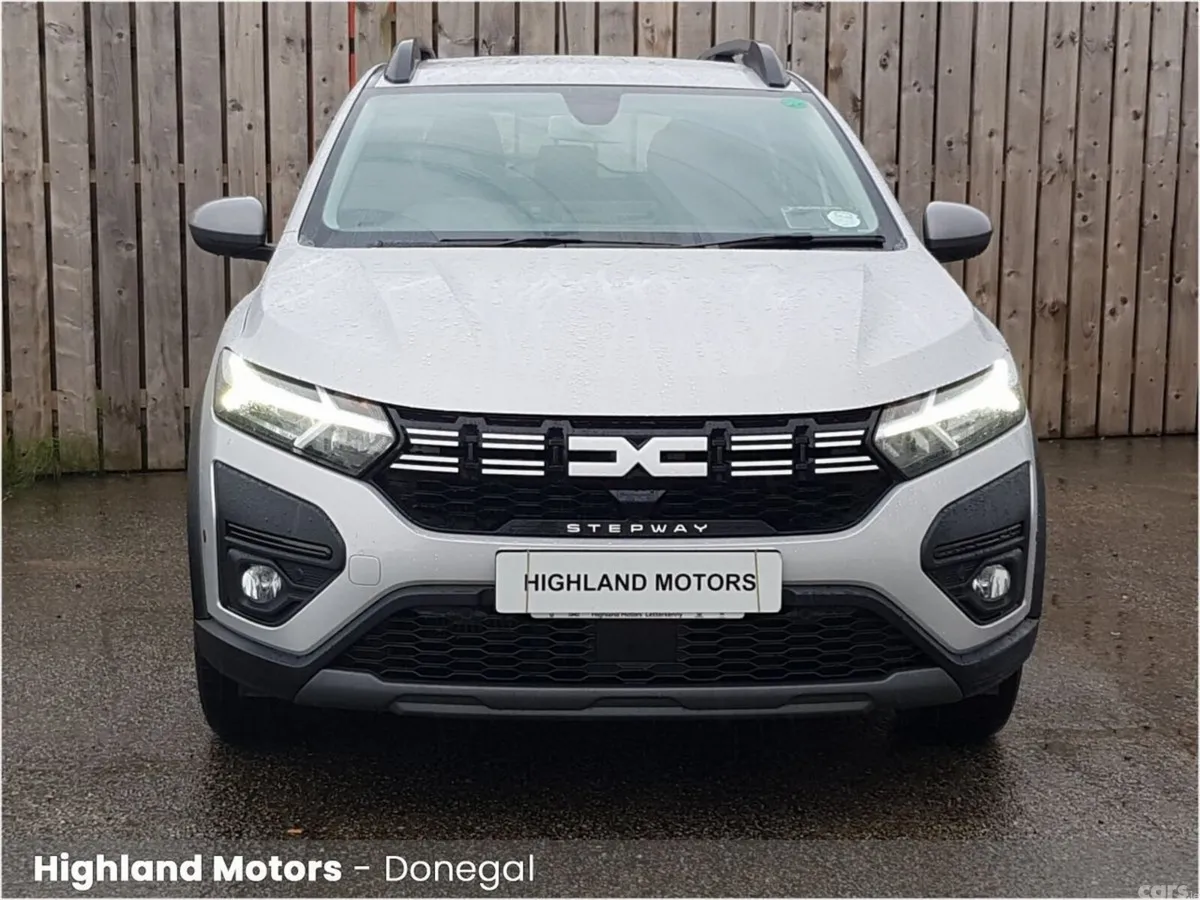 Dacia Sandero Stepway Hatchback, Petrol, 2023, Grey