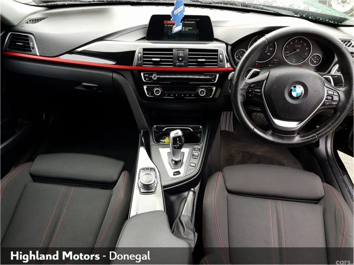 BMW 3-Series Saloon, Petrol Plug-in Hybrid, 2018, Black
