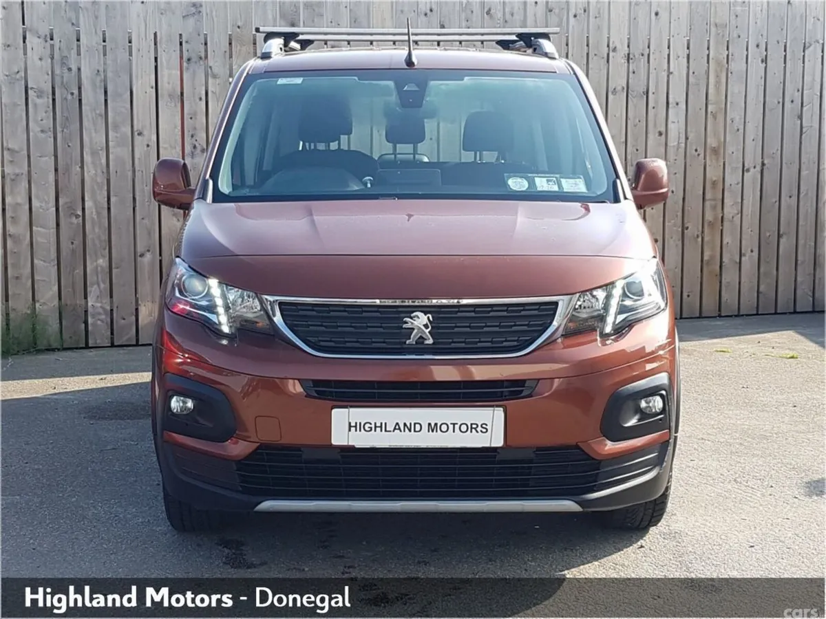 Peugeot Rifter MPV, Diesel, 2019, Gold