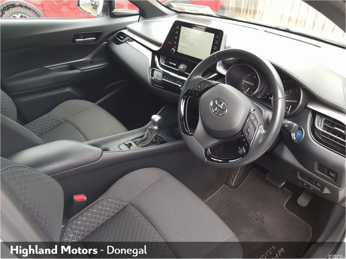 Toyota C-HR Hatchback, Petrol Hybrid, 2023, White