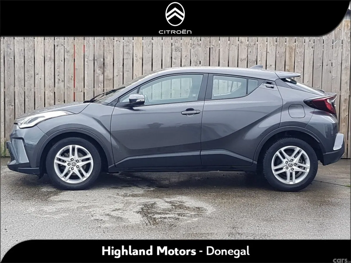 Toyota C-HR SUV, Petrol Hybrid, 2023, Grey
