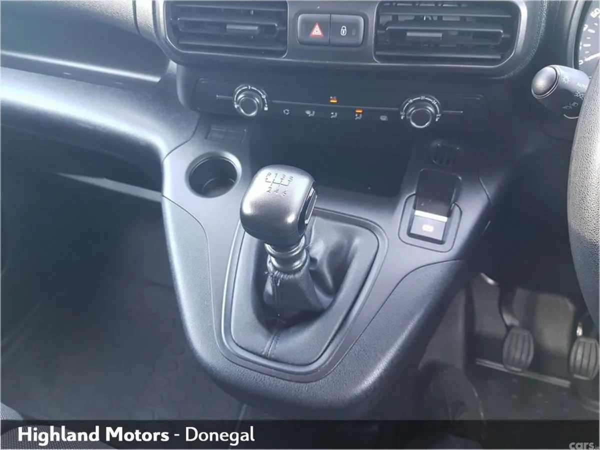 Citroen Berlingo MPV, Diesel, 2023, White
