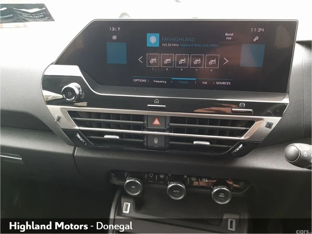 Citroen C4 Hatchback, Petrol, 2023, Grey