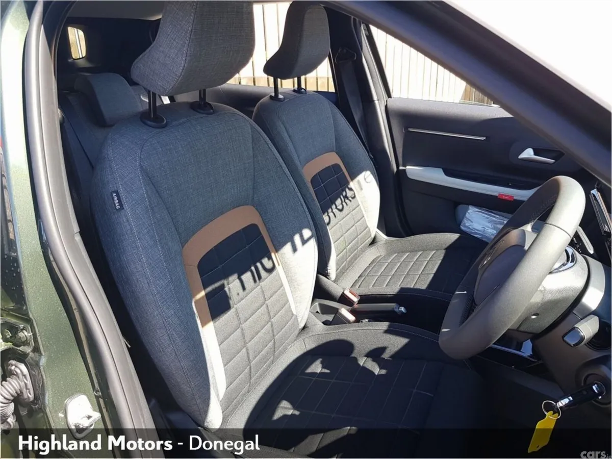Citroen C3 Aircross SUV, Petrol, 2026, Green