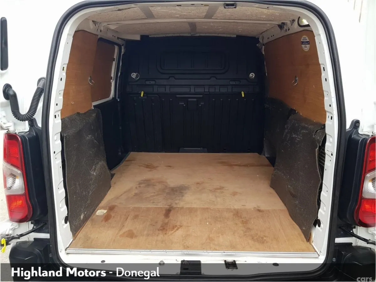 Citroen Berlingo MPV, Diesel, 2020, White