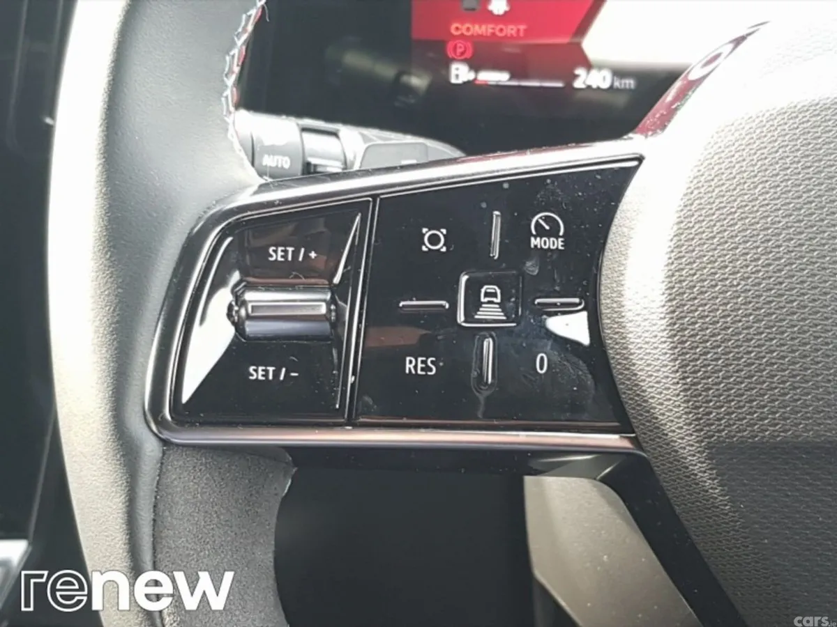 Renault Rafale SUV, Petrol Hybrid, 2024, Black
