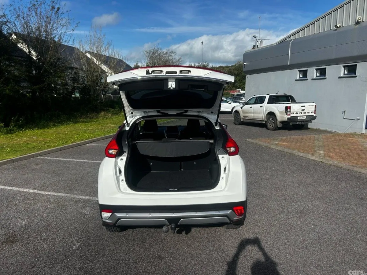 Mitsubishi Eclipse Cross Estate, Petrol, 2019, White