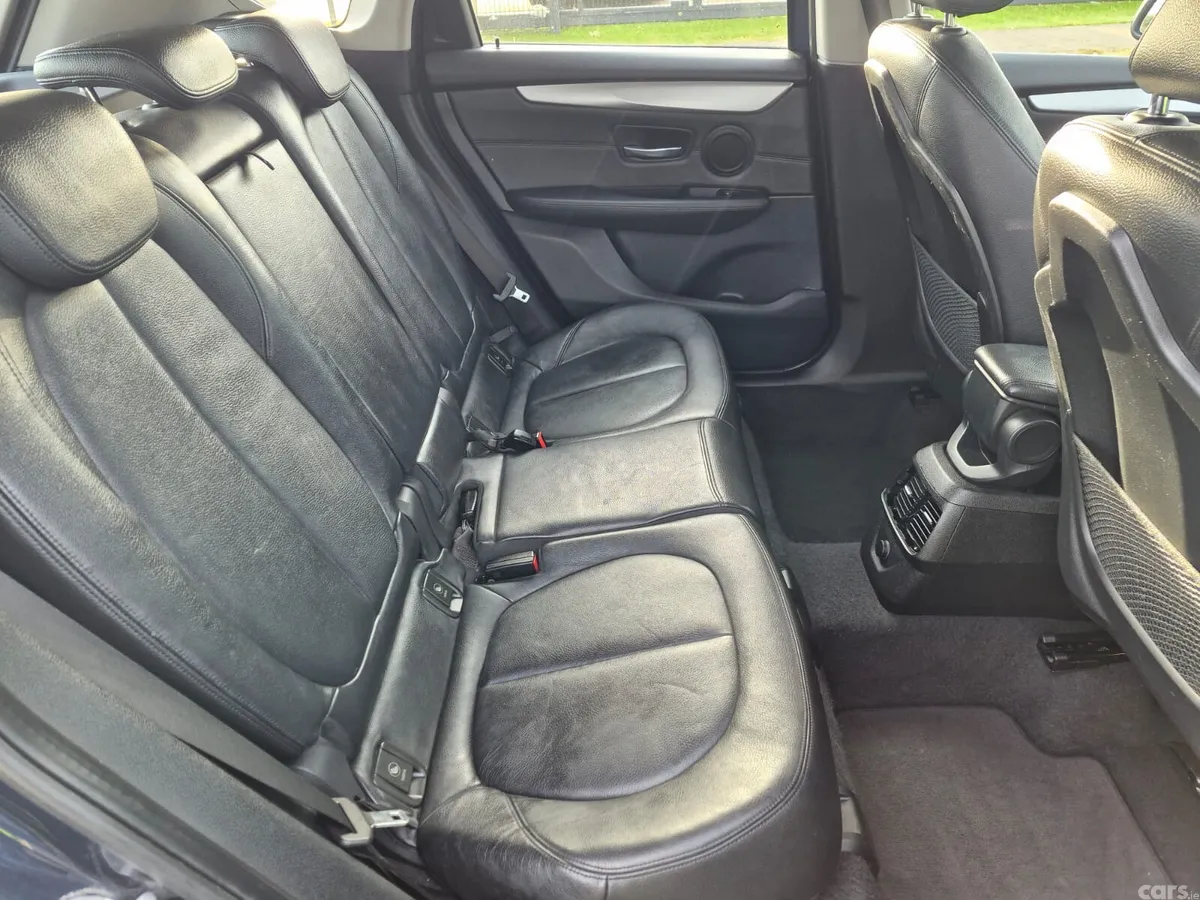 BMW 2-Series Hatchback, Diesel, 2015, Blue