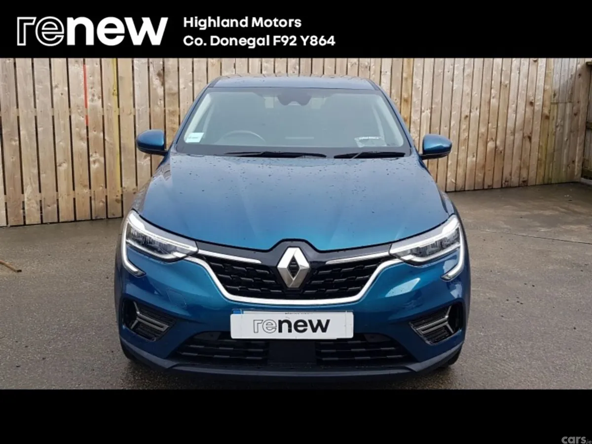 Renault Arkana Hatchback, Petrol, 2023, Blue