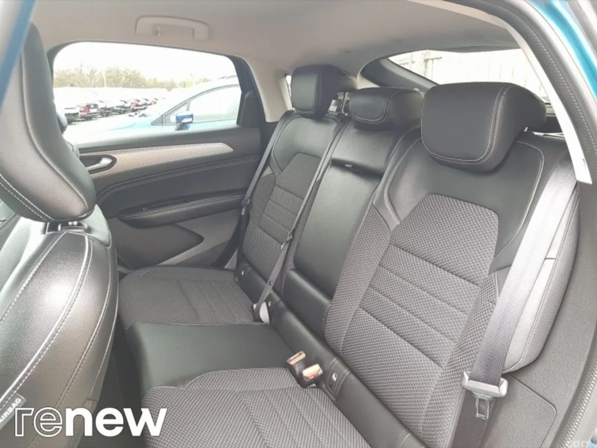 Renault Arkana Hatchback, Petrol, 2023, Blue