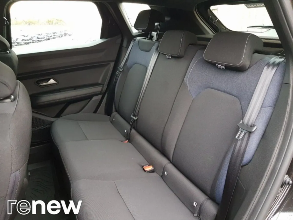 Dacia Duster SUV, Petrol Hybrid, 2025, Black