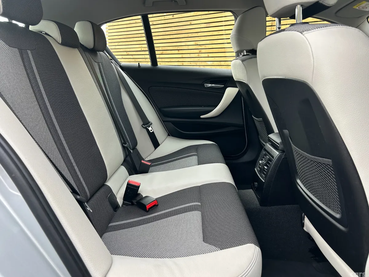 BMW 1-Series Hatchback, Diesel, 2017, Silver