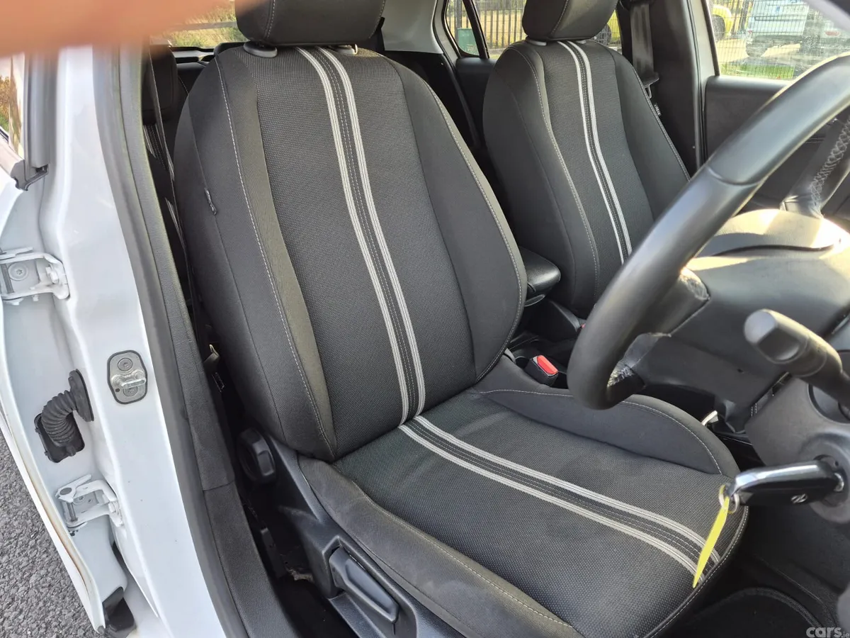 Opel Corsa Hatchback, Petrol, 2023, White