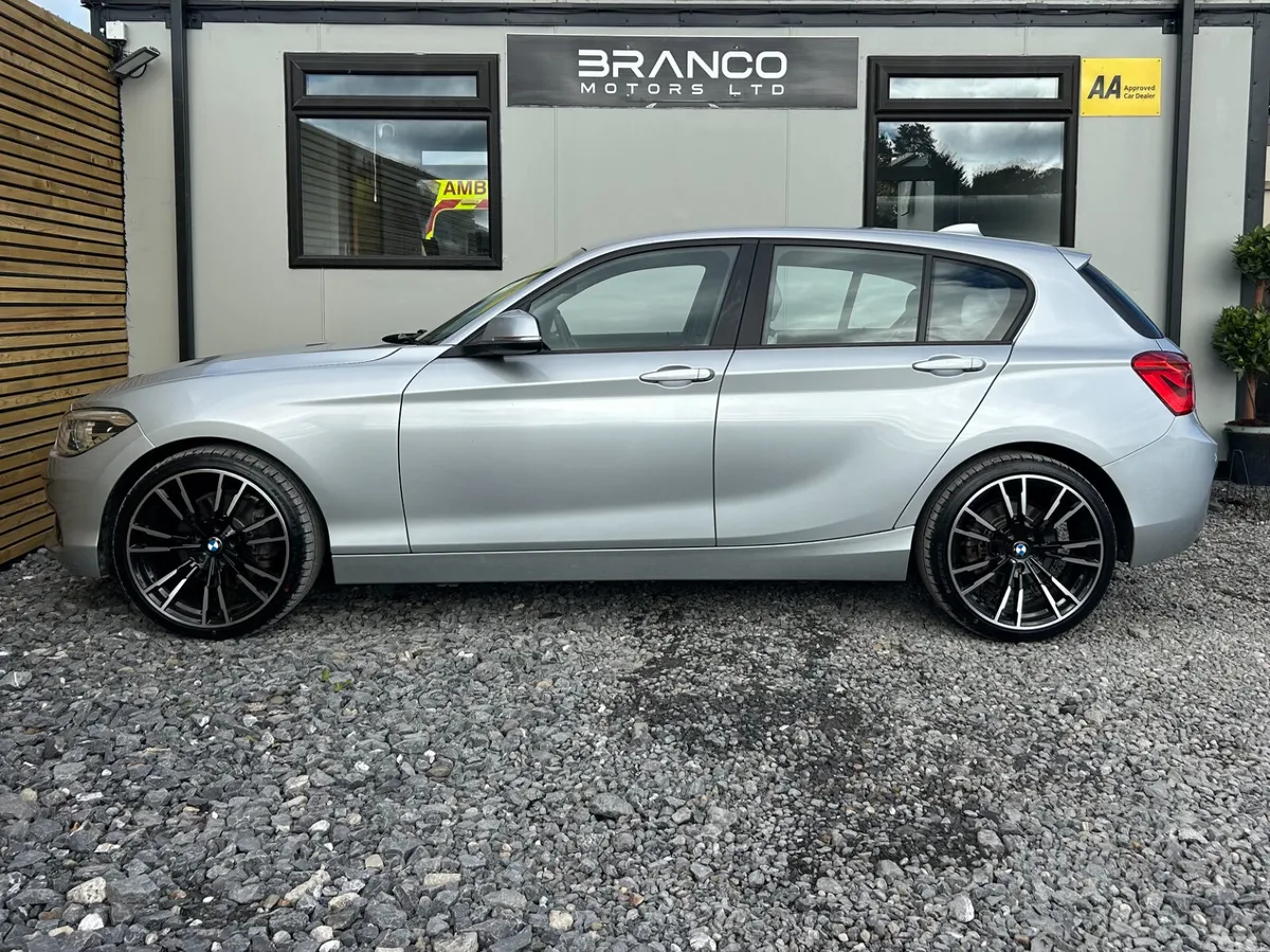 BMW 1-Series Hatchback, Diesel, 2017, Silver