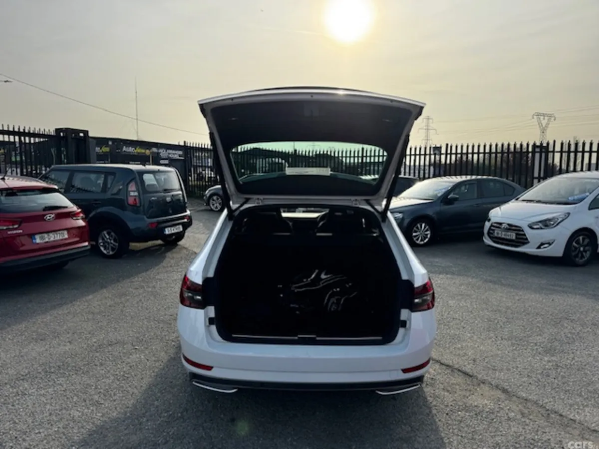 Skoda Superb Estate, Diesel, 2023, White