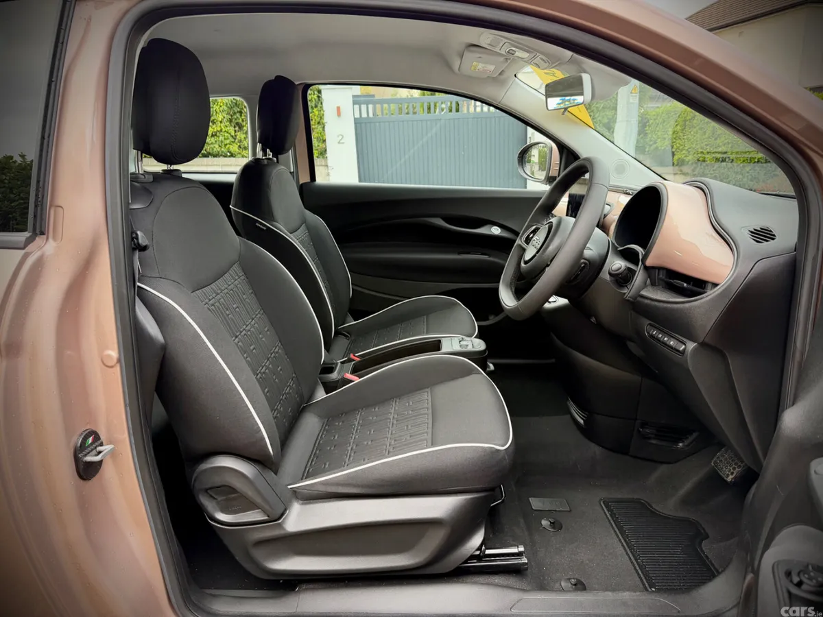 Fiat 500e Hatchback, Electric, 2025, Red