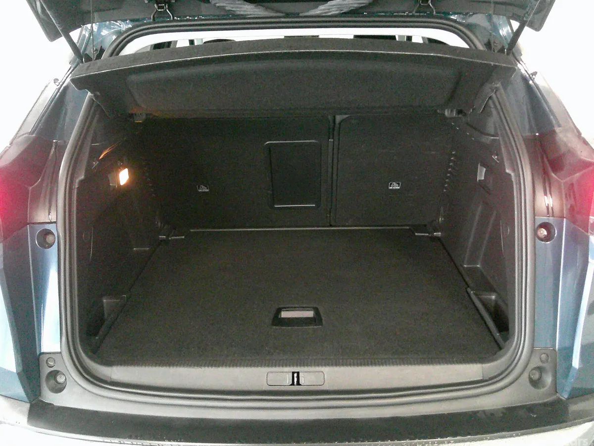 Peugeot 3008 Hatchback, Diesel, 2020, Blue