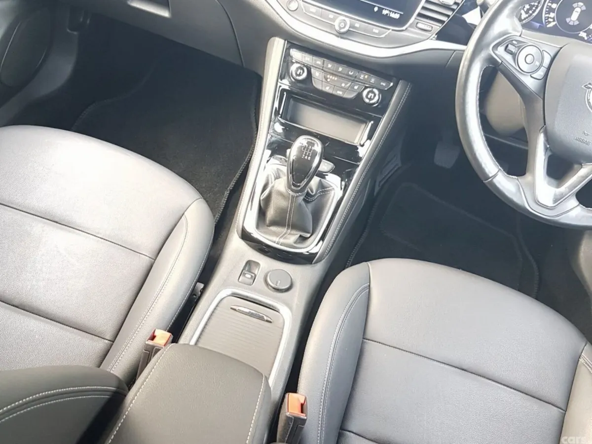 Opel Astra Hatchback, Petrol, 2021, Black