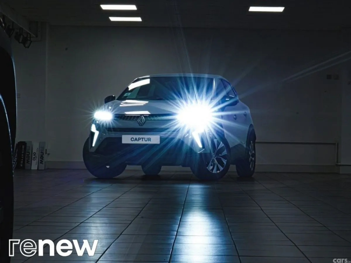 Renault Captur Hatchback, Petrol Hybrid, 2026, Grey