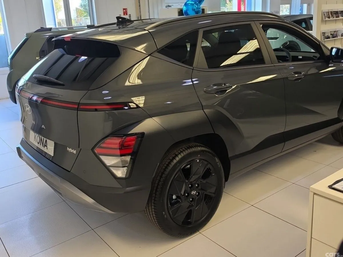 Hyundai KONA SUV, Petrol Hybrid, 2027, Black